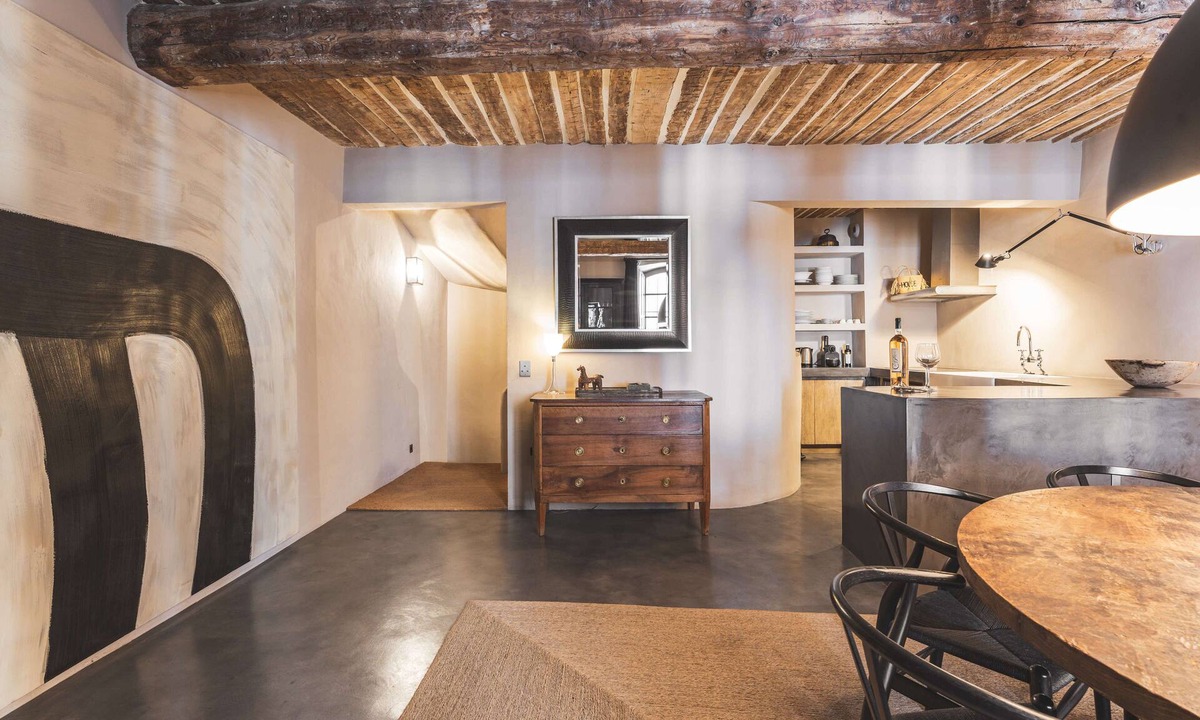 Old Town House | NEW PORTAL, LUXURY APARTMENT IN THE HEART OF SAINT TROPEZ