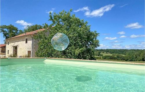 Lussas-et-Nontronneau House | Nice Home In Lussas Et Nontronneau