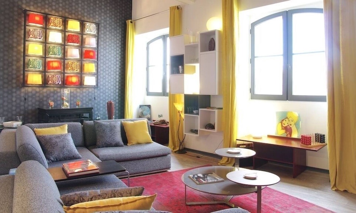 Bordeaux Golden Triangle Apartment | Outstanding apartment with parking space, elevator and AC, perfect location