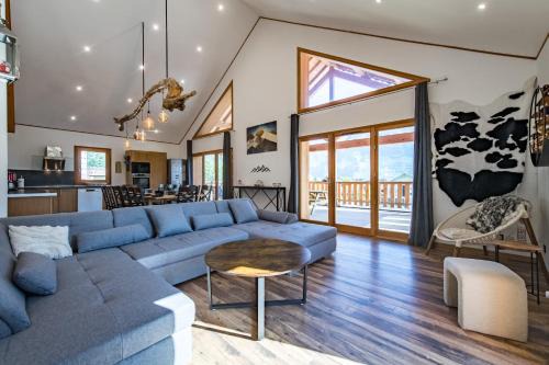 Saint-Jean-de-Maurienne Apartment | Panorama Majestueux Large Space & Mountain View
