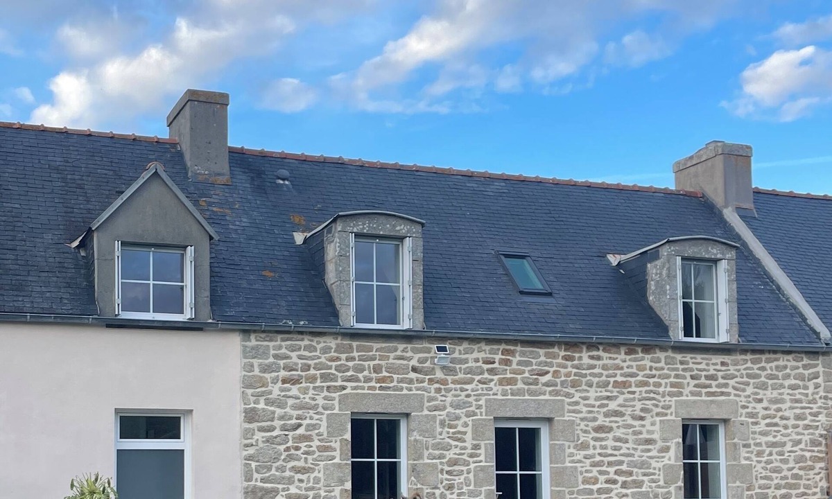 Penmarch House | Penty breton. Direct access to cycle paths, close to the beaches and port of Kerity