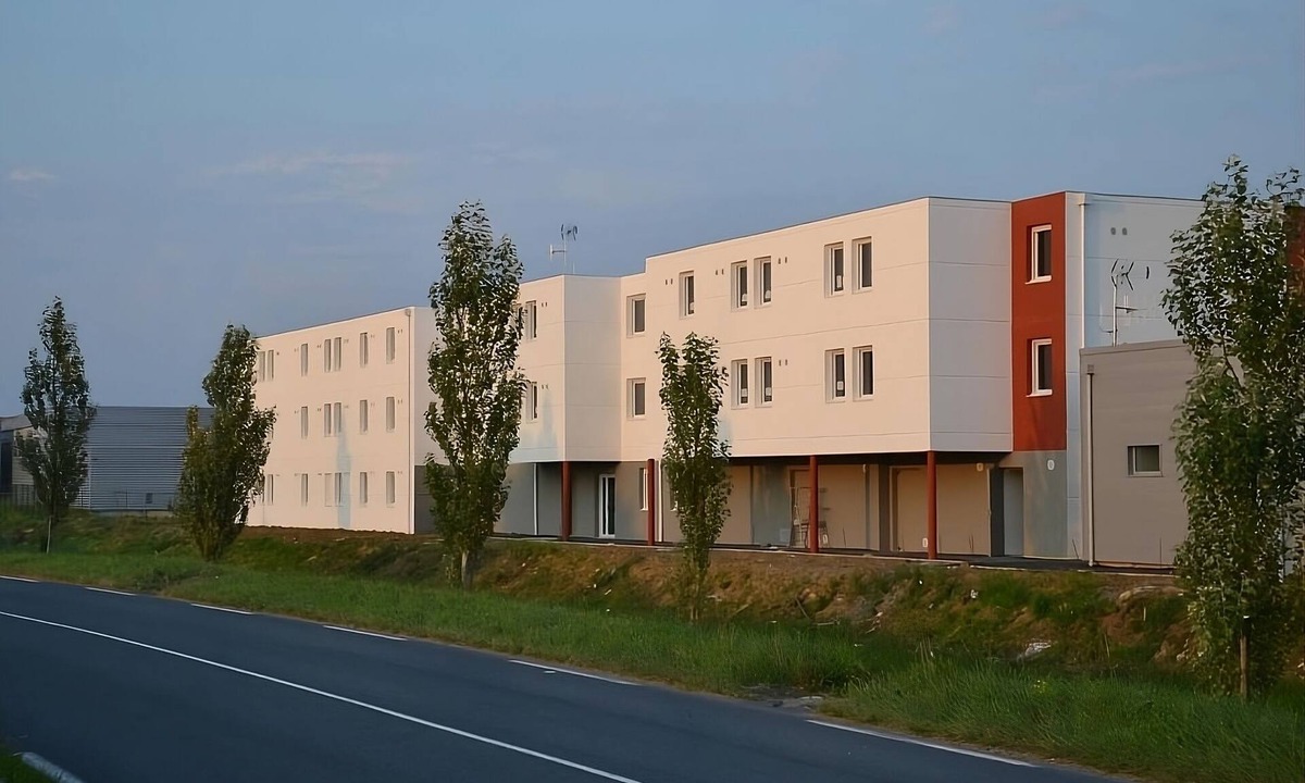 Lahonce Hotel | Pet-Allowed | Relaxing Bayonne Suite | 5.1 Miles to Quais de la Nive Cafés