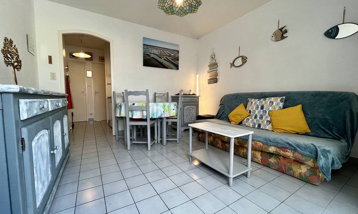 Boyardville Apartment | Pleasant 1-bedroom apartment near beach with parking in Oléron