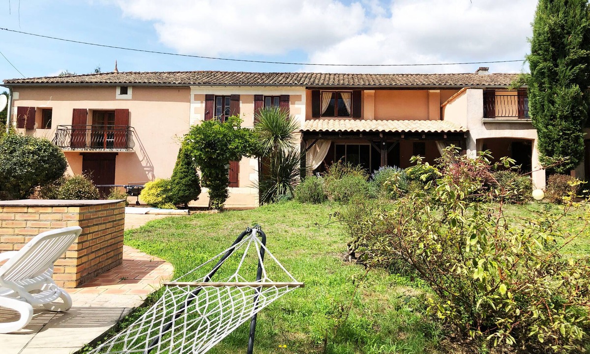 Boisredon House | Pleasures and Idleness.