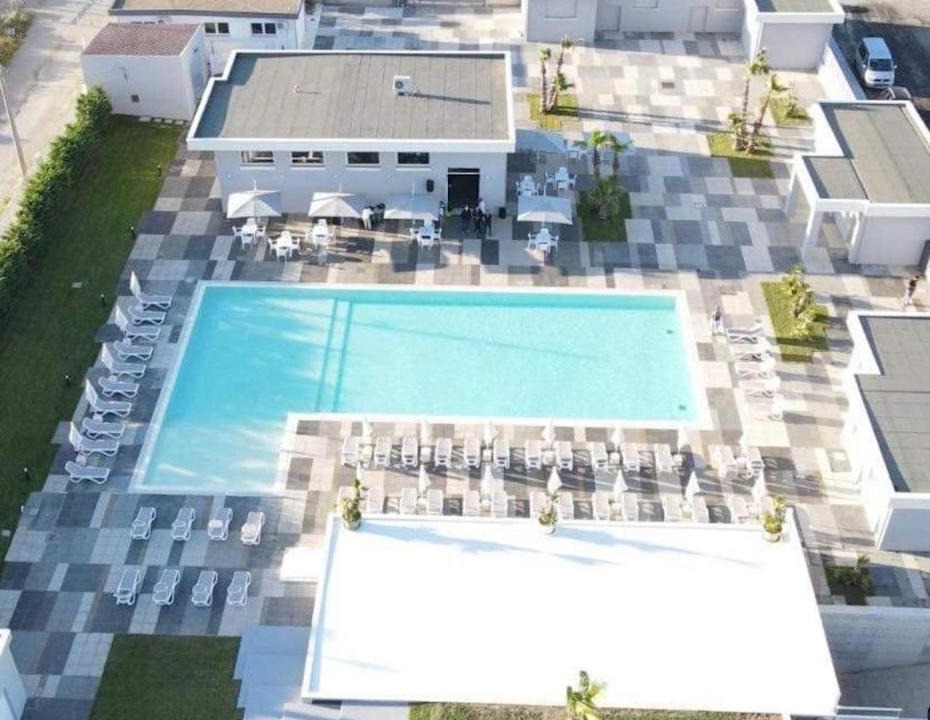 Irsina Bed & Breakfast | PoolSide