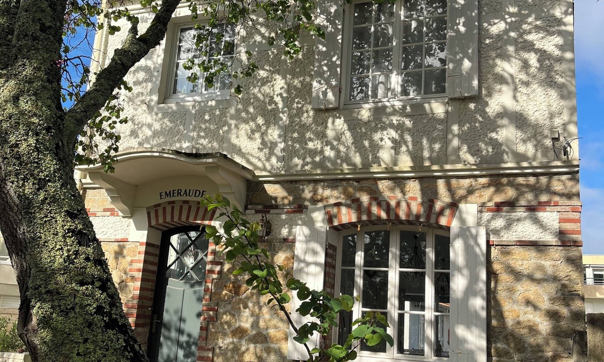 La Baule-Escoublac Villa | Pretty Bauloise villa with guest house 200 m from the beach + parking space
