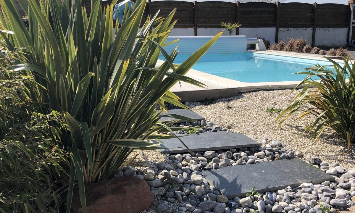 Vertou House | Proche Helfest, 15 mn Clisson, Grande Maison, Piscine