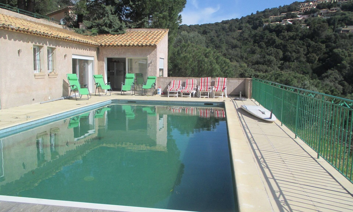 La Croix-Valmer House | Provencal farmhouse near St-Tropez