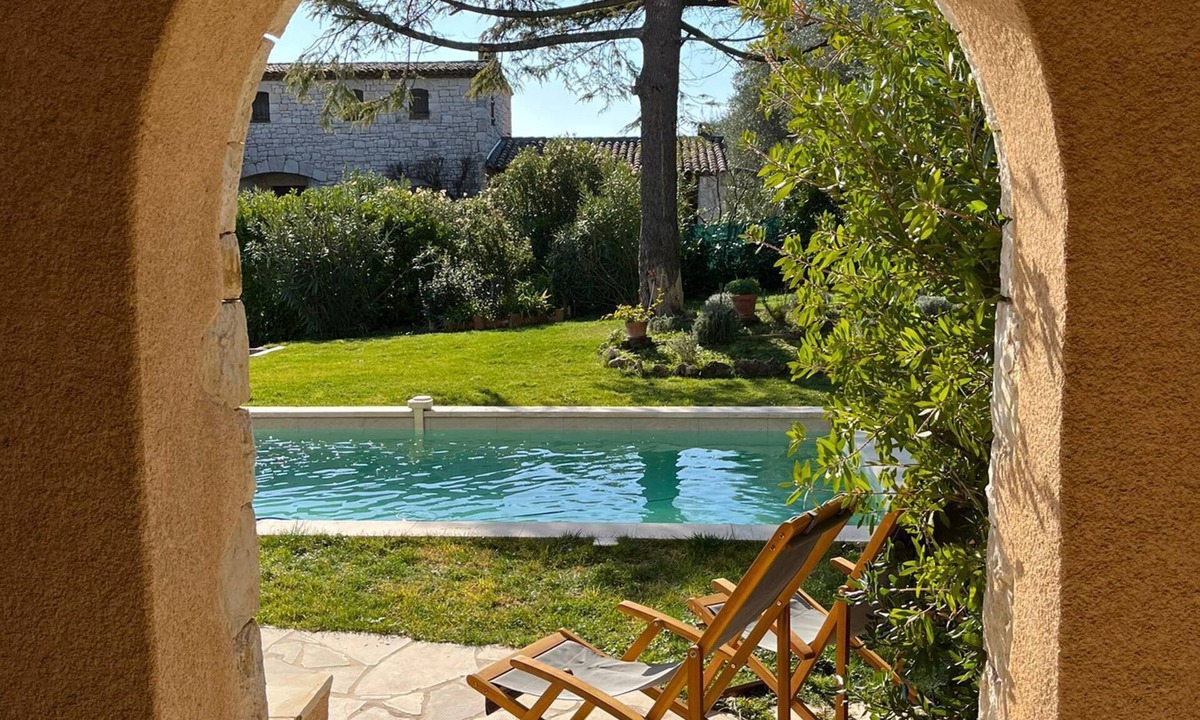 La Colle-sur-Loup Villa | Provençal villa with swimming pool in a peaceful setting under olive trees