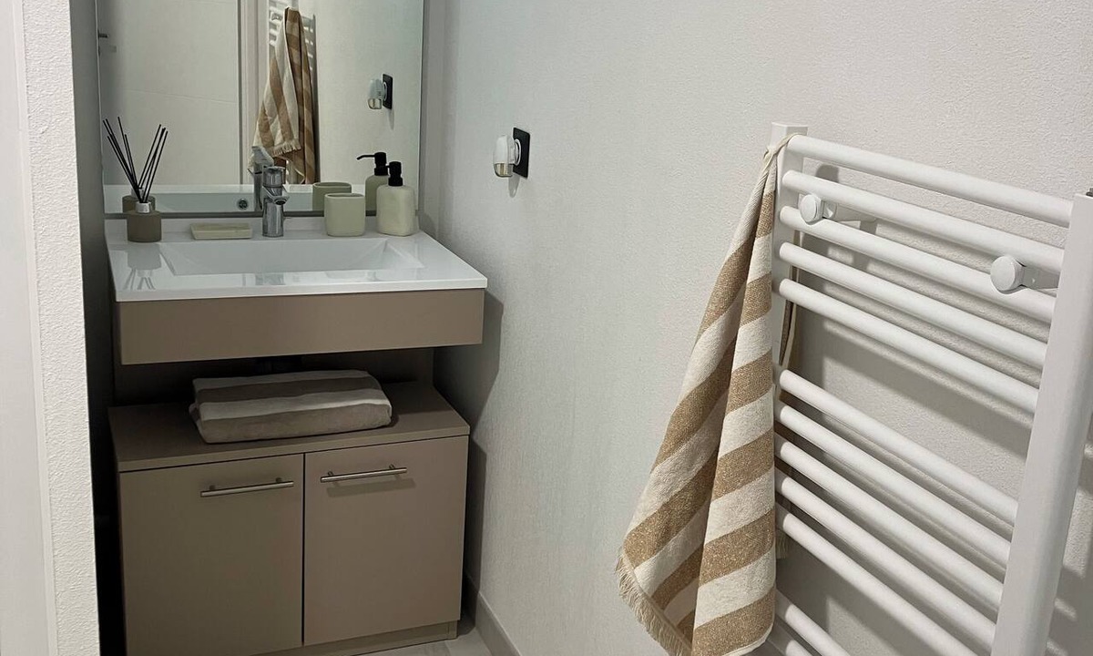 La Jarrie Apartment | Quiet apartment