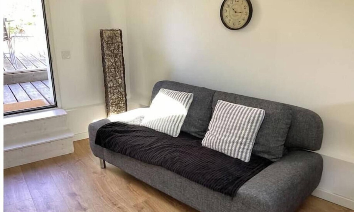 Cessenaz Apartment | Quiet location between lake and mountains - Apartment with garden near Annecy