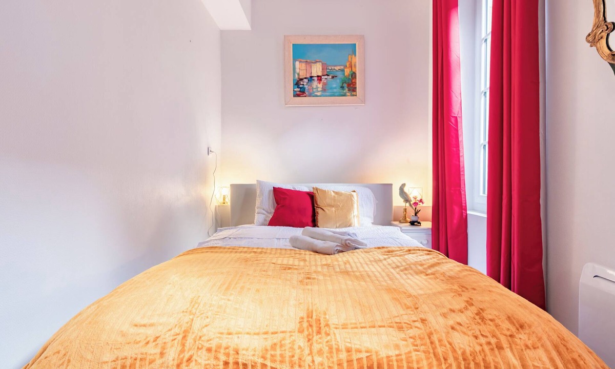 Les Chalets - Saint-Aubin - Saint-Etienne Apartment | Quiet T3- Hyper Centre Toulouse - Comfortable beds, air conditioning, hysterical heart