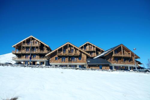 Fontcouverte-la-Toussuire Apartment | Résidence Goélia Les Chalets des Cîmes