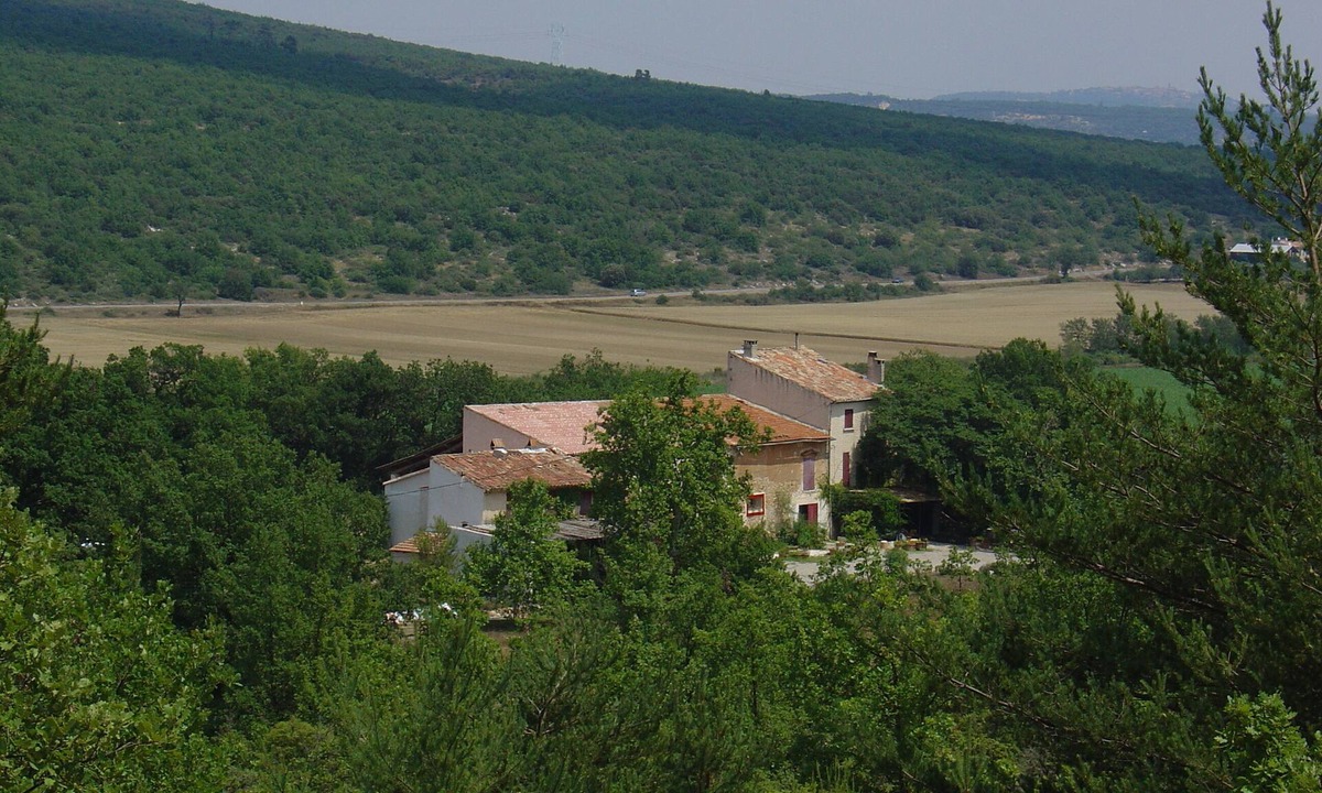 Ginasservis Apartment | Renovated 18th-century farmhouse