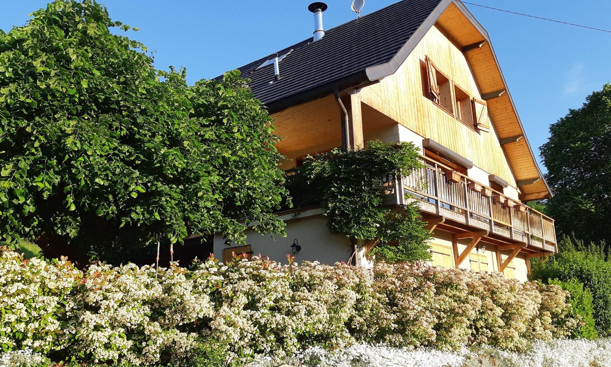 Saint-Jorioz Villa | Renovated Savoyard farmhouse with outdoor SPA