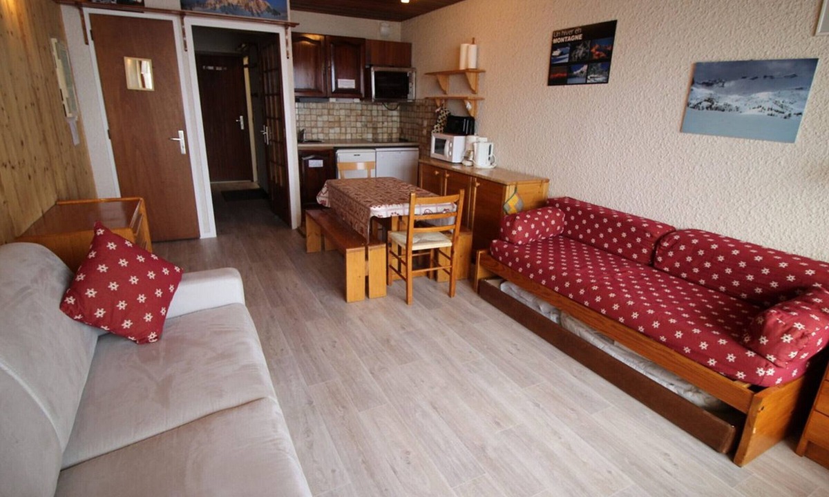 Auris Apartment | Renovated studio cabin at the foot of the slopes, balcony, parking – Auris en Oisans