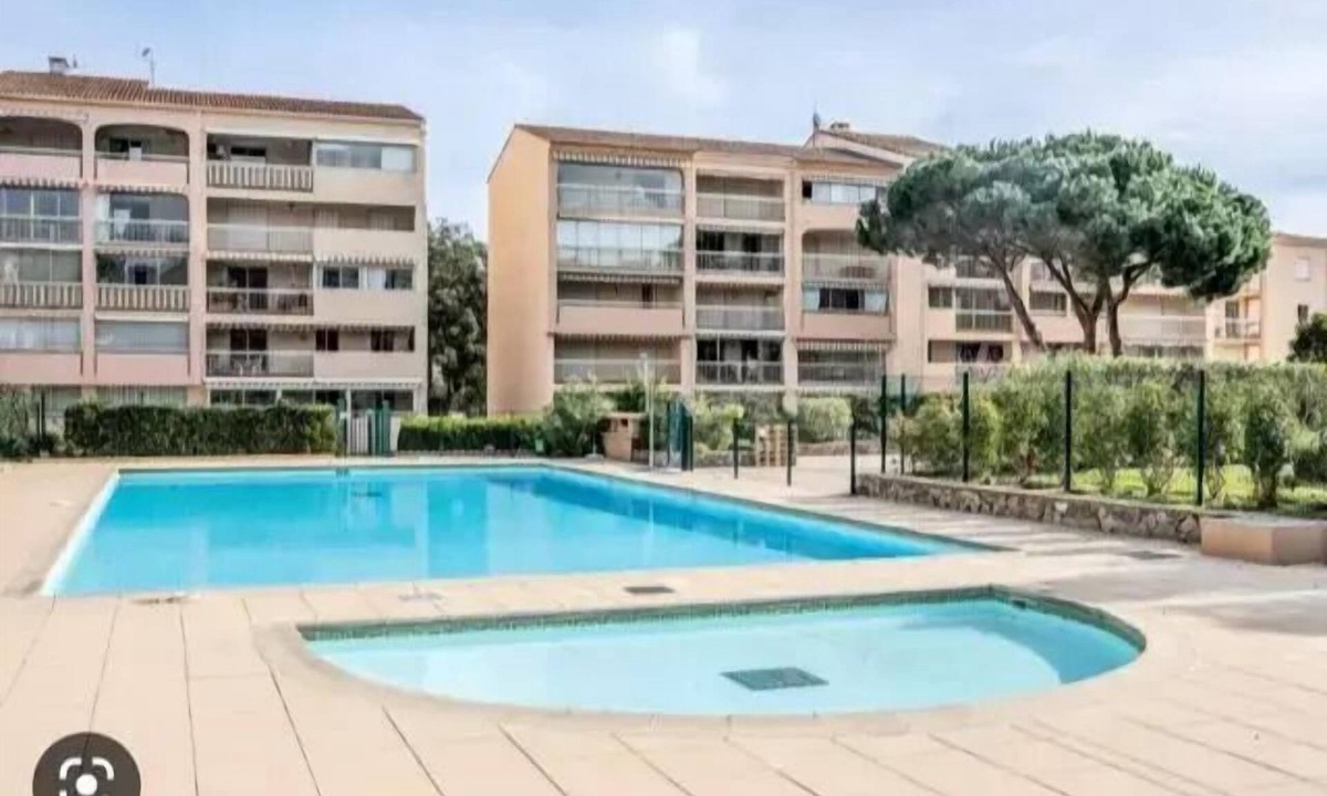 Sainte-Maxime Apartment | Residence Domaine Du Preconil - Studio for 4 People