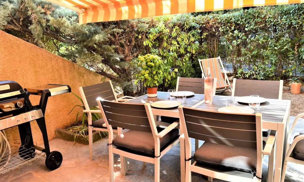 Cavaliere Apartment | Residence Les Mouettes - APARTMENT 2 FIELDS 4 CAVALARY COUCHAGES ON SEA