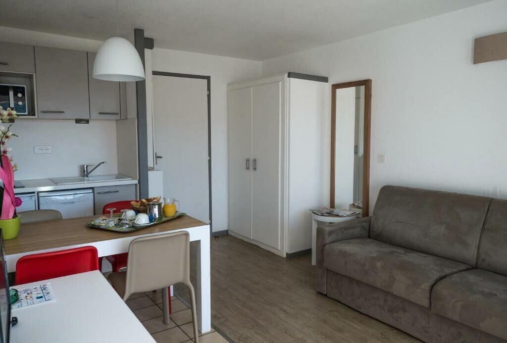 Hendaye Apartment | Residence Sea and Golf Sokoburu - Studio 2 People Side Patio