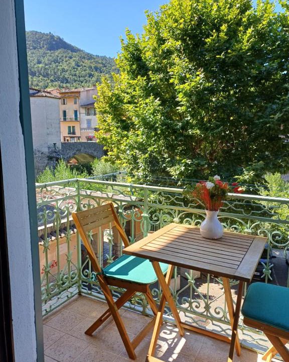 Sospel Apartment | Riverside apartment