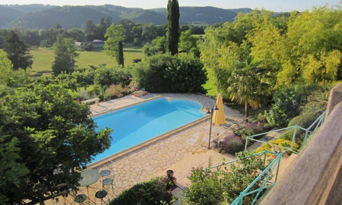 Marnac Cottage | Romantic stone house with private pool, mature garden and panoramic views