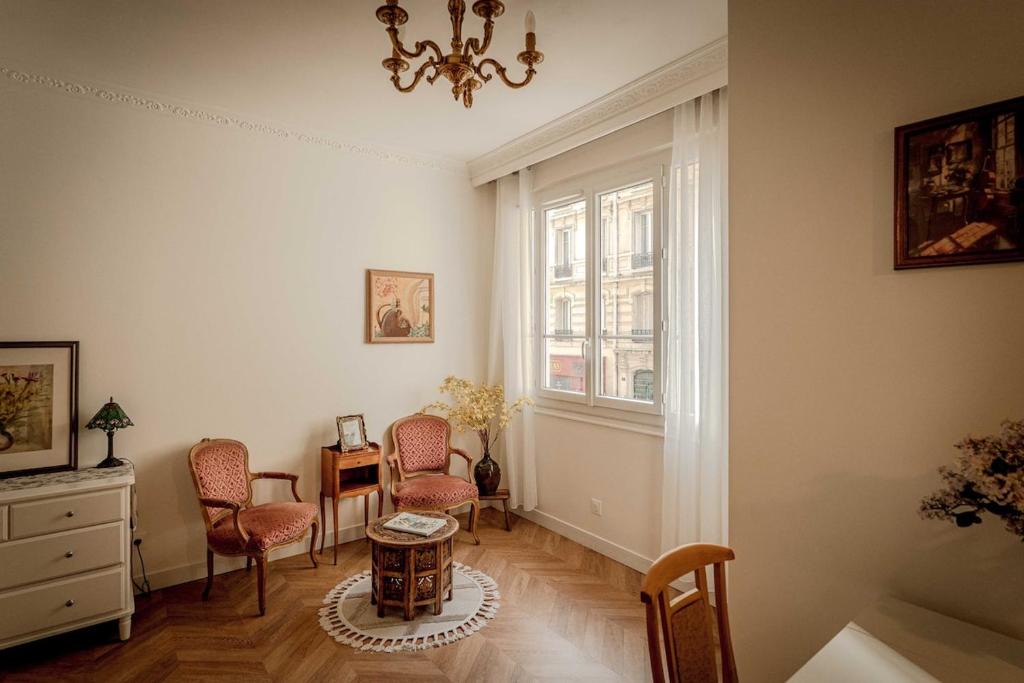 Necker Apartment | Sèvres-Lecourbe Charming Studio Paris15