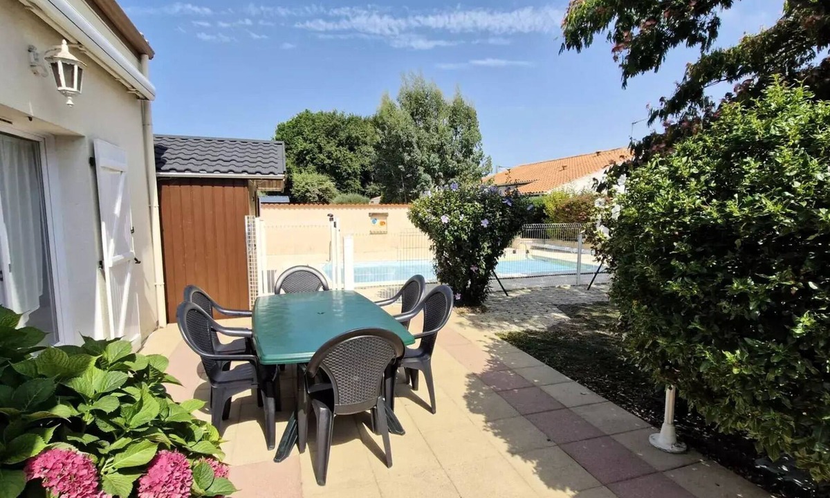Saint-Augustin Villa | Saint Augustin - PRIVATE POOL at this townhouse for 6 people