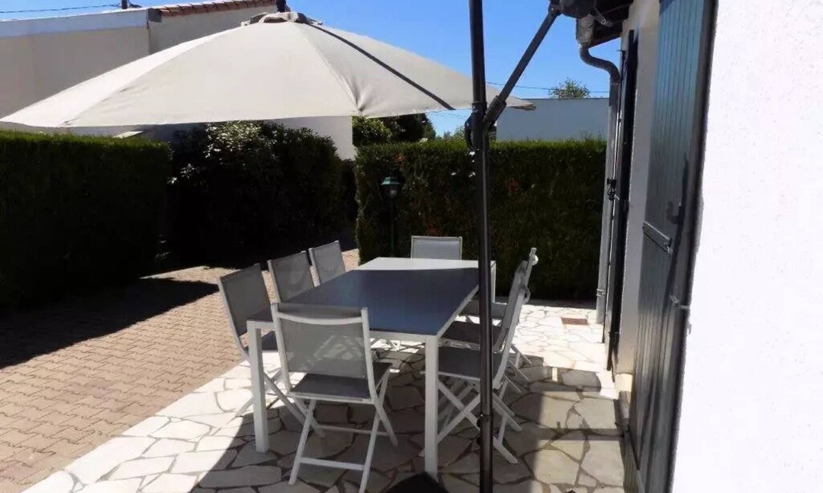 Saint-Palais-sur-Mer Villa | Saint Palais-sur-Mer - 1980s HOUSE, COMPLETELY RENOVATED WITH TASTE