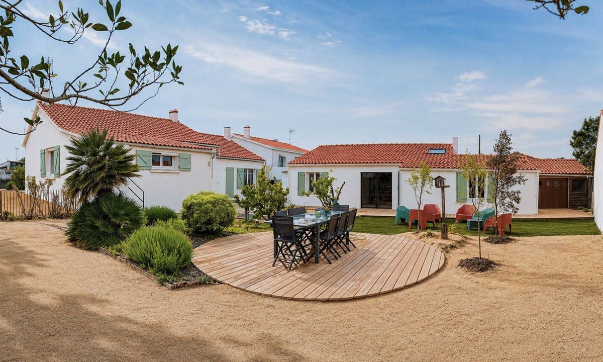 L'Epine House | Set of 2 newly renovated houses