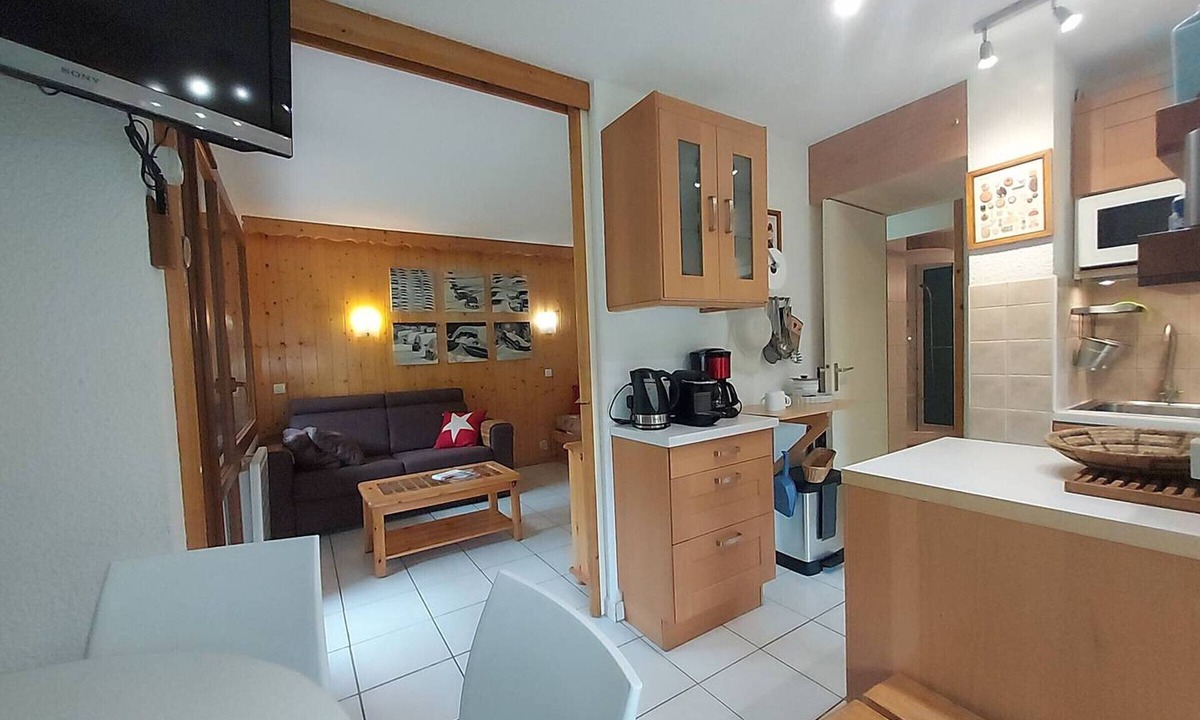 Valmorel Apartment | Spacious 2-Room Apt for 5, Ski-In/Out, Near Lift & ESF, Well-Equipped, Valmorel