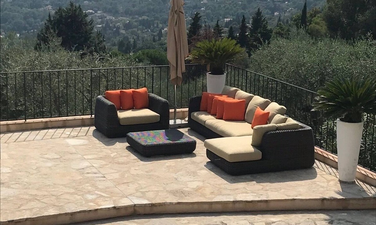 Cabris Villa | Spacious Secluded Provencal Villa in Cabris - Panoramic view Ocean to Mountains