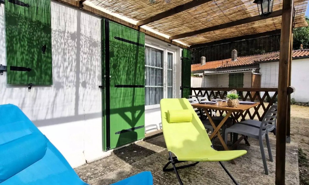 Saint-Georges-de-Didonne Villa | St Georges de Didonne - CHARMING SMALL HOUSE with COURTYARD - 1 Bedroom