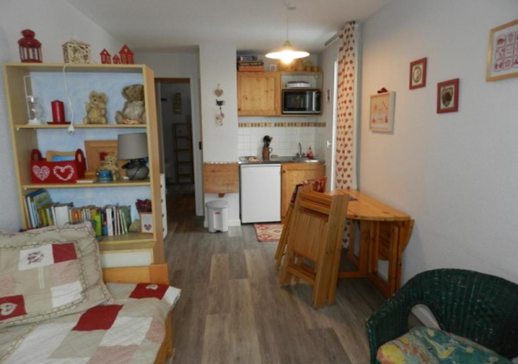 Le Pleynet Apartment | Studio cabine à 100m des pistes - Balcon - Casier à skis - FR-1-557A-6