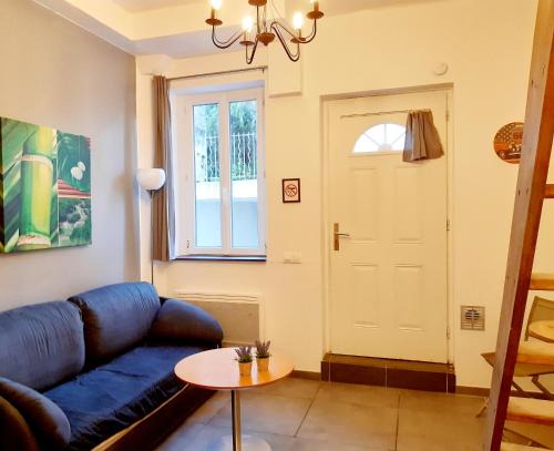 Prado - Republique Apartment | Studio Cannes
