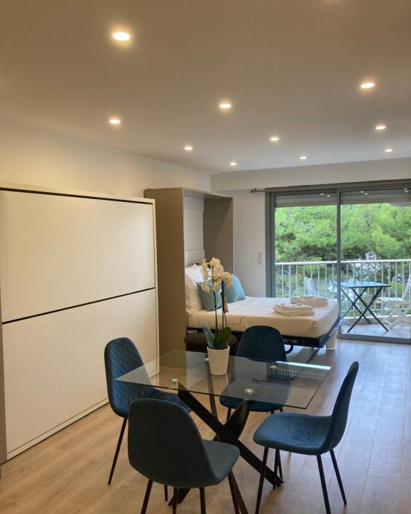 Menton Apartment | Studio La Cigale bord de mer