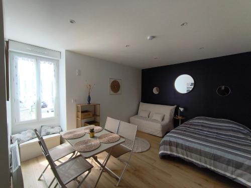 Breuillet Apartment | Studio OCEAN,neuf, proche Royan&Plages-calme&tout équipé
