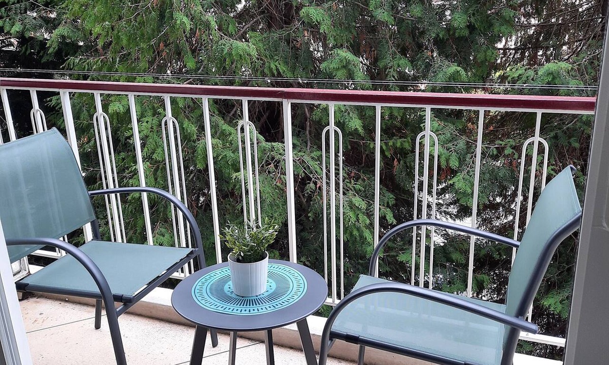 Cros-de-Cagnes Apartment | Studio 'Seaside' with Balcony and Wi-Fi