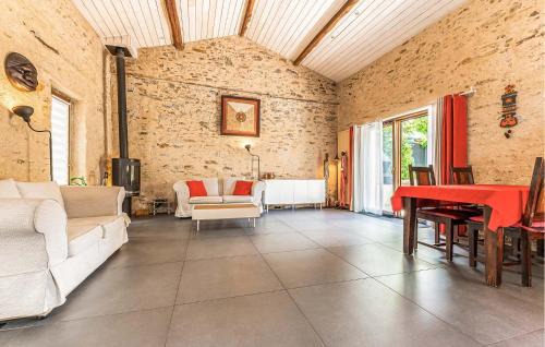 Bouguenais House | Stunning Home In Bouguenais With Wifi