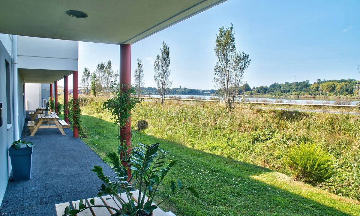 Lahonce Hotel | Suite Près de l'Aéroport | Parking + Wifi Inclus