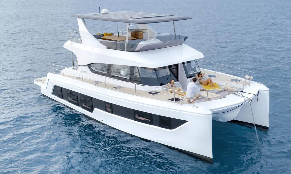 Port Cogolin Boat Rental | Sun-Kissed Sailing Adventure in Provence-Alpes-Côte d'Azur