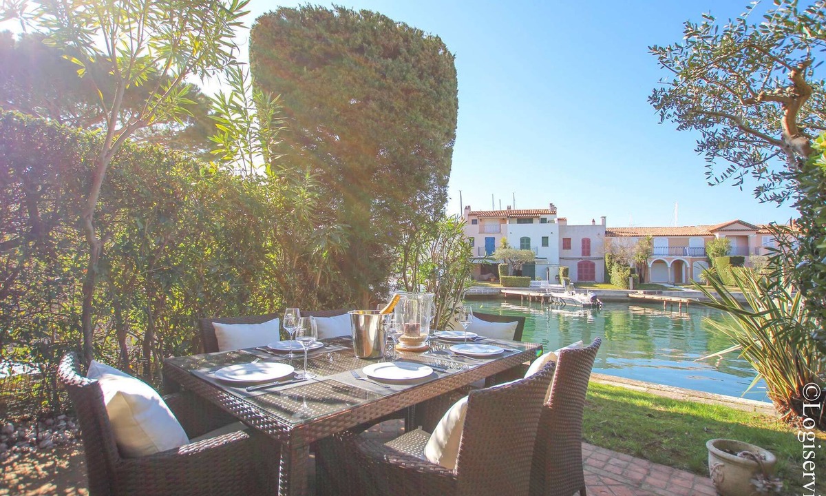 Port Grimaud House | Superb renovated house 5 persons et 10.50 m mooring