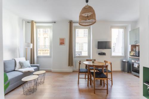 La Castellane Apartment | T2 rénové - Rue Paradis - Centre Marseille & calme