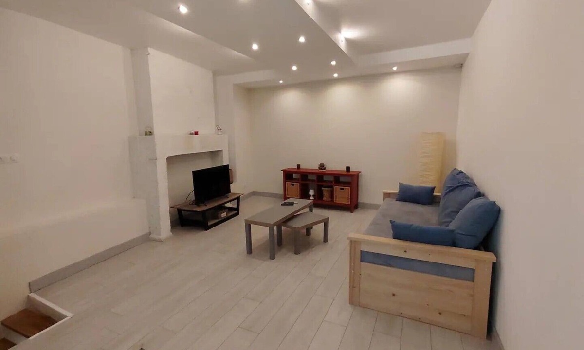 Perigueux Apartment | The Triplex De L'Union – Your Charming Haven in the Heart of Périgueux with Wi-Fi