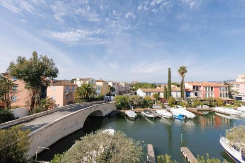 Port Grimaud Villa | Une Maison Plein D Options YourHostHelper