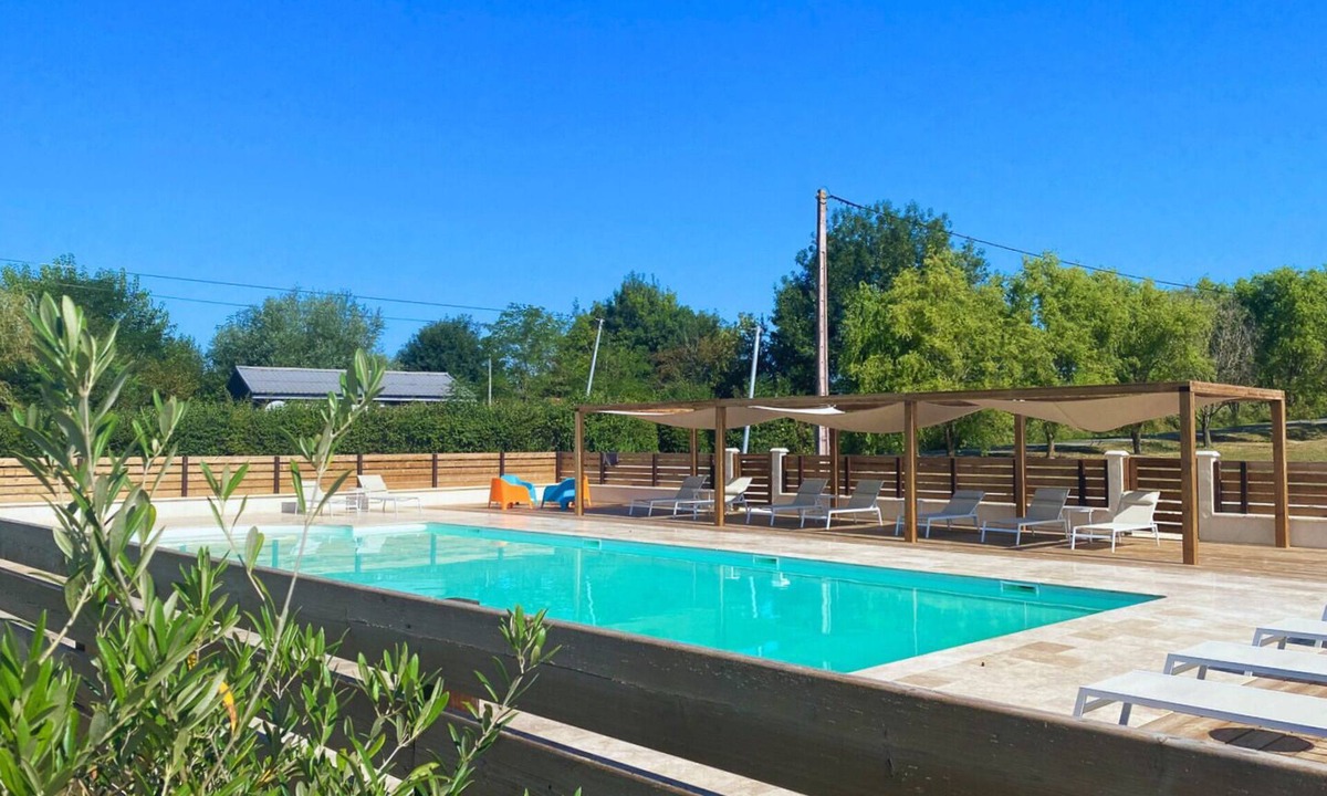 Levignac-de-Guyenne Ski Chalet | Unit 31 – “La Glycine” - Lovely countryside Chalet