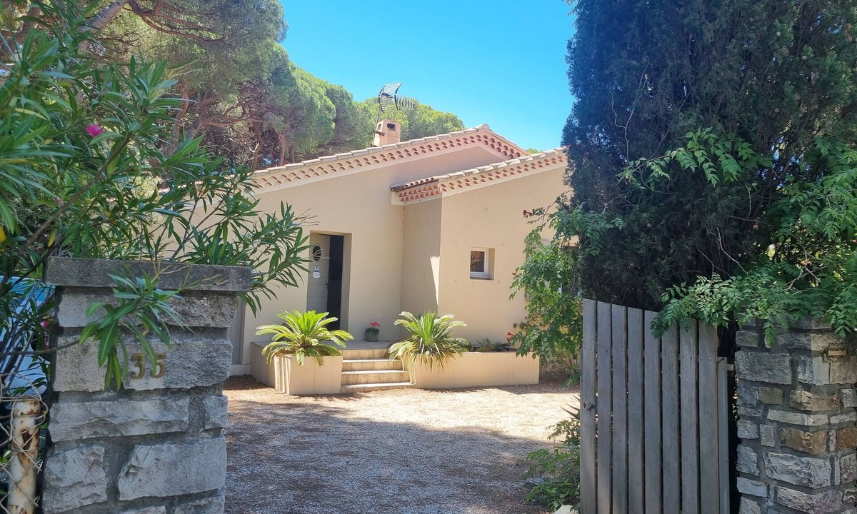 Hyeres House | Ursa Minor