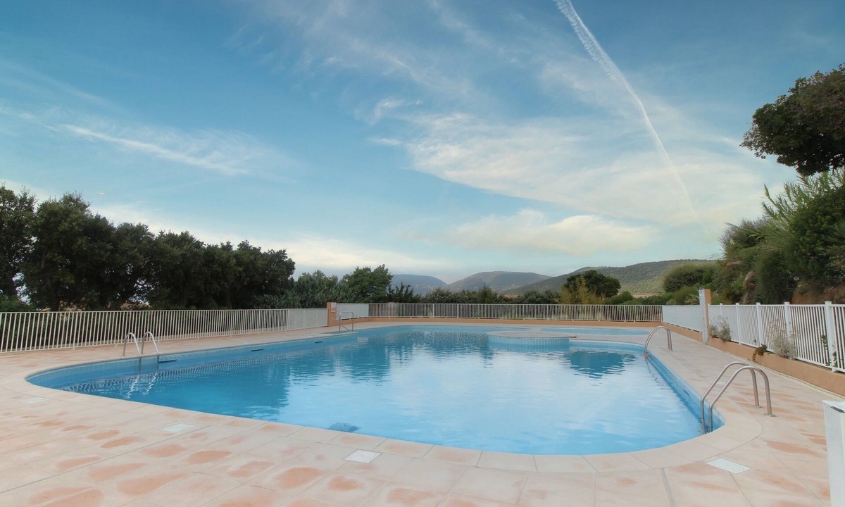 La Croix-Valmer Apartment | Vacation apartment with swimming pool in the residence