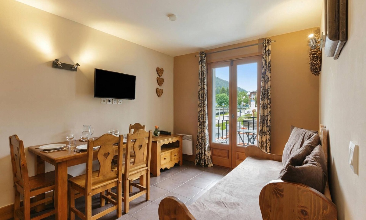 Vallorcine Apartment | Vallorcine Balme 14 Ski-In Retreat w/Shared Pool & Sauna, Vallorcine (Argentiere), France