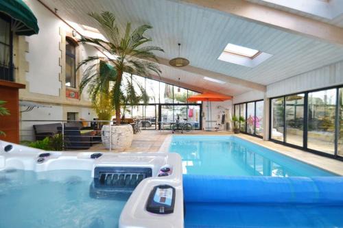 Port-des-Barques Villa | Villa 4* vue mer piscine spa
