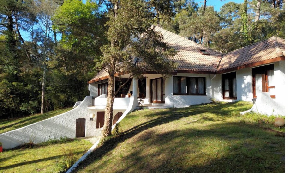 Soorts-Hossegor Villa | Villa Cimes des Pins, architect-designed house, unique stay on the Atlantic coast